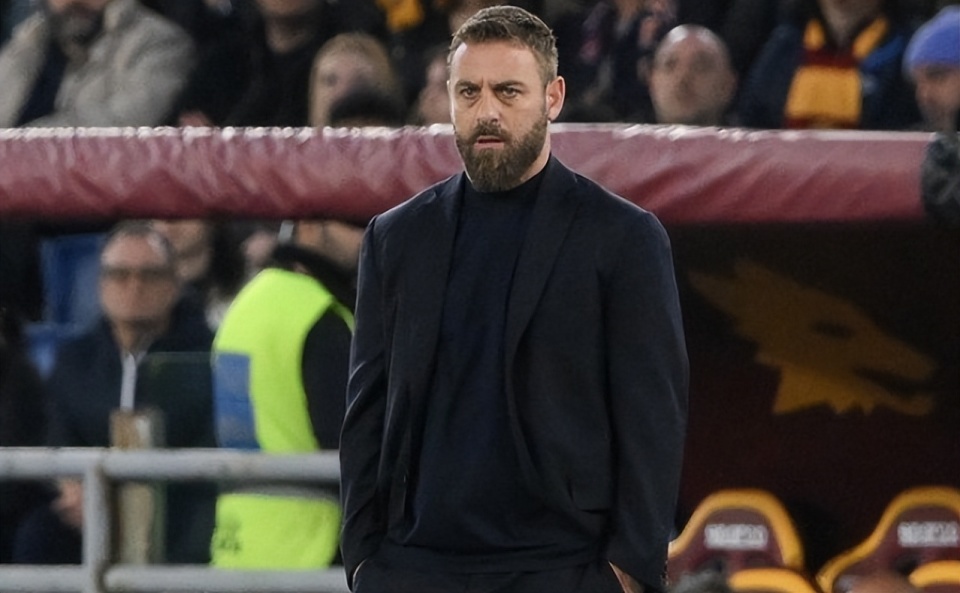 包含罗马遭遇斯佩齐亚绝杀，积分稳占前四的词条